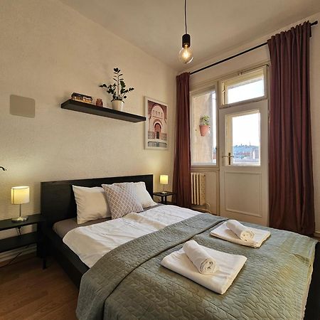 Stone Square Apartment Братислава Екстер'єр фото