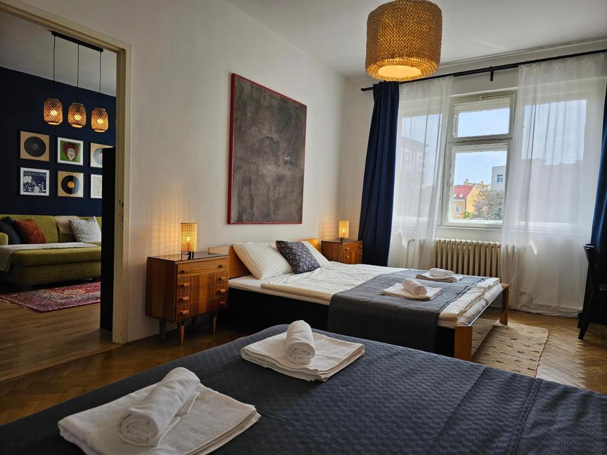 Stone Square Apartment Братислава Екстер'єр фото