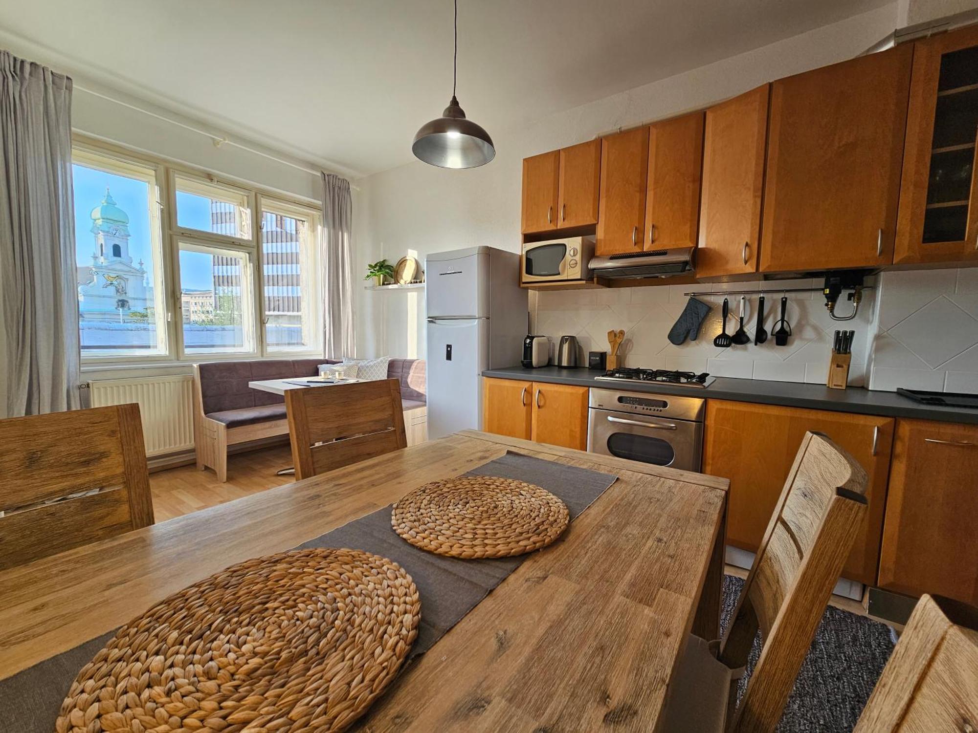 Stone Square Apartment Братислава Екстер'єр фото