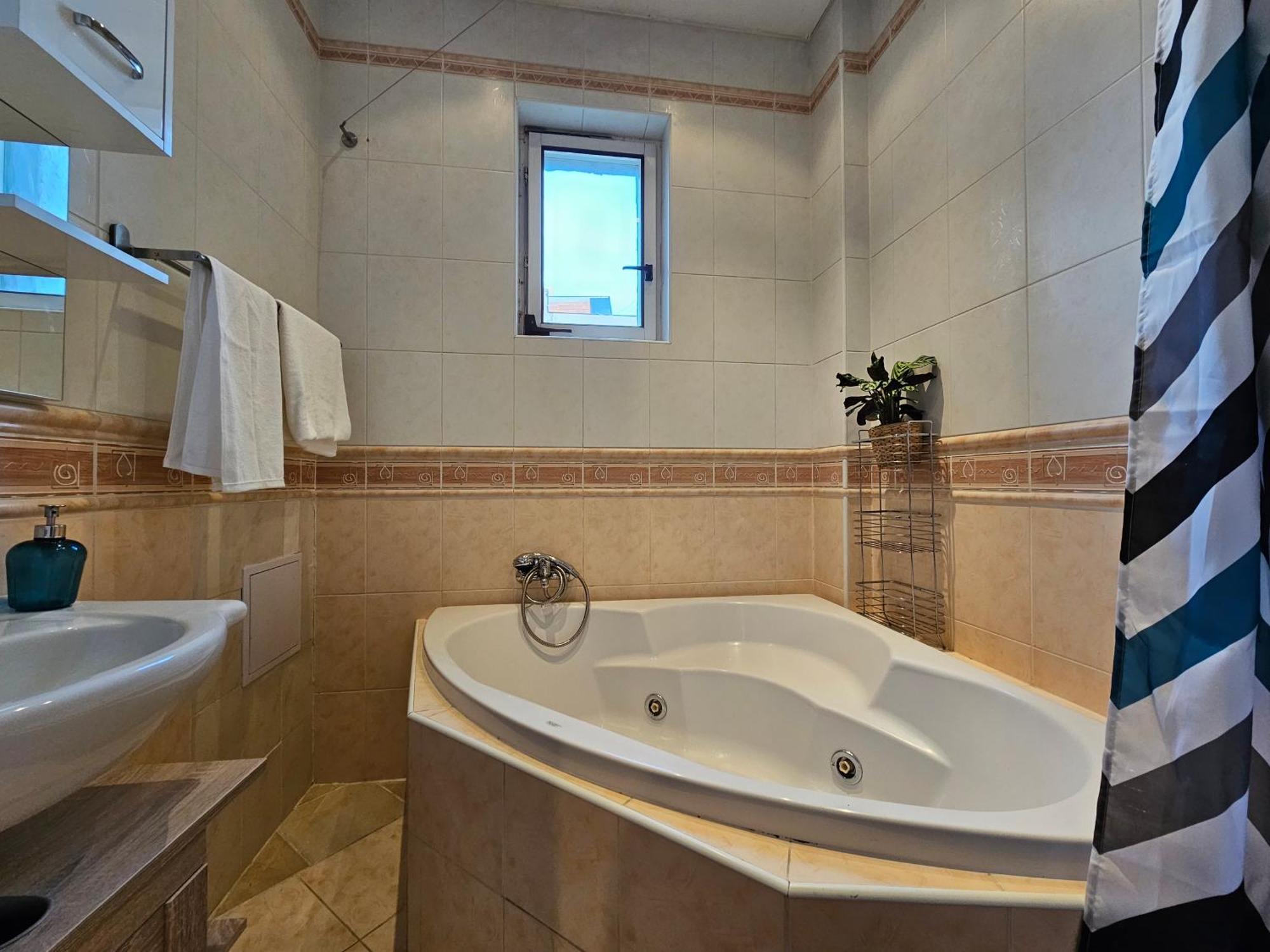 Stone Square Apartment Братислава Екстер'єр фото